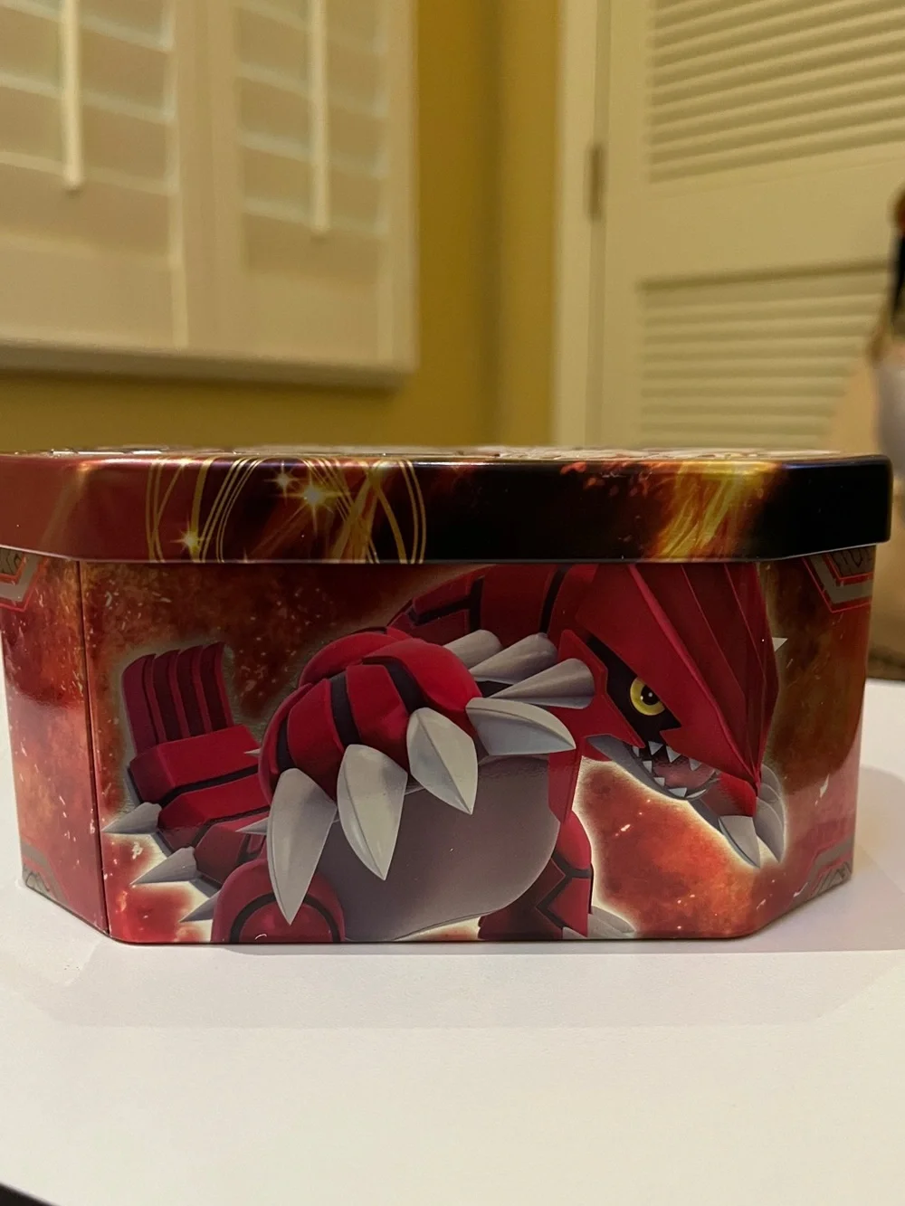 2012 Pokémon Reshiram EX Black & White Tin TCG EMPTY NO CARDS